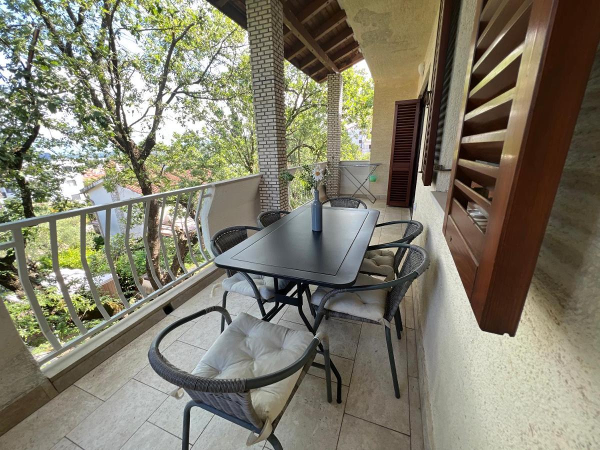 Moro Apartment Malinska Exterior photo