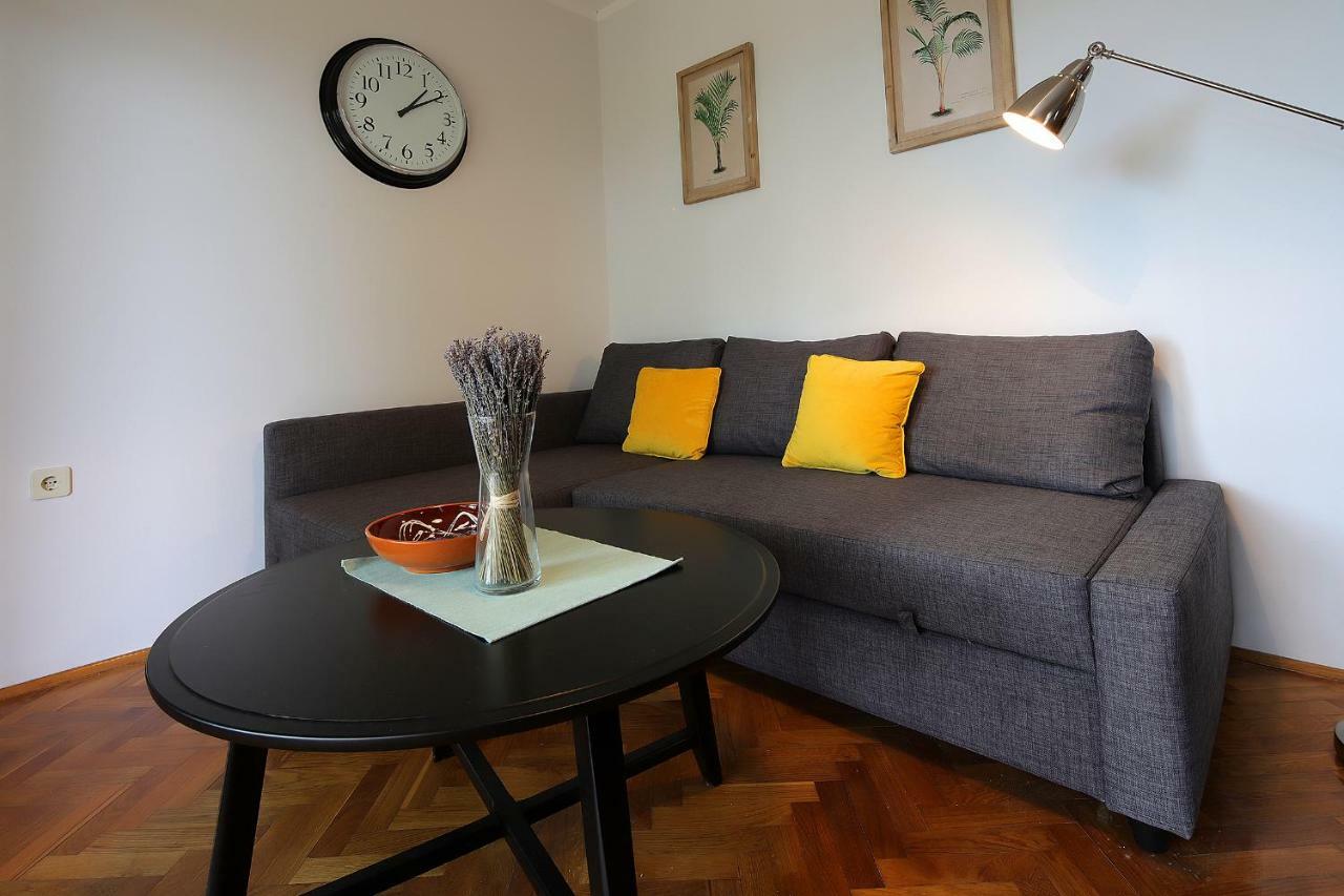 Moro Apartment Malinska Exterior photo