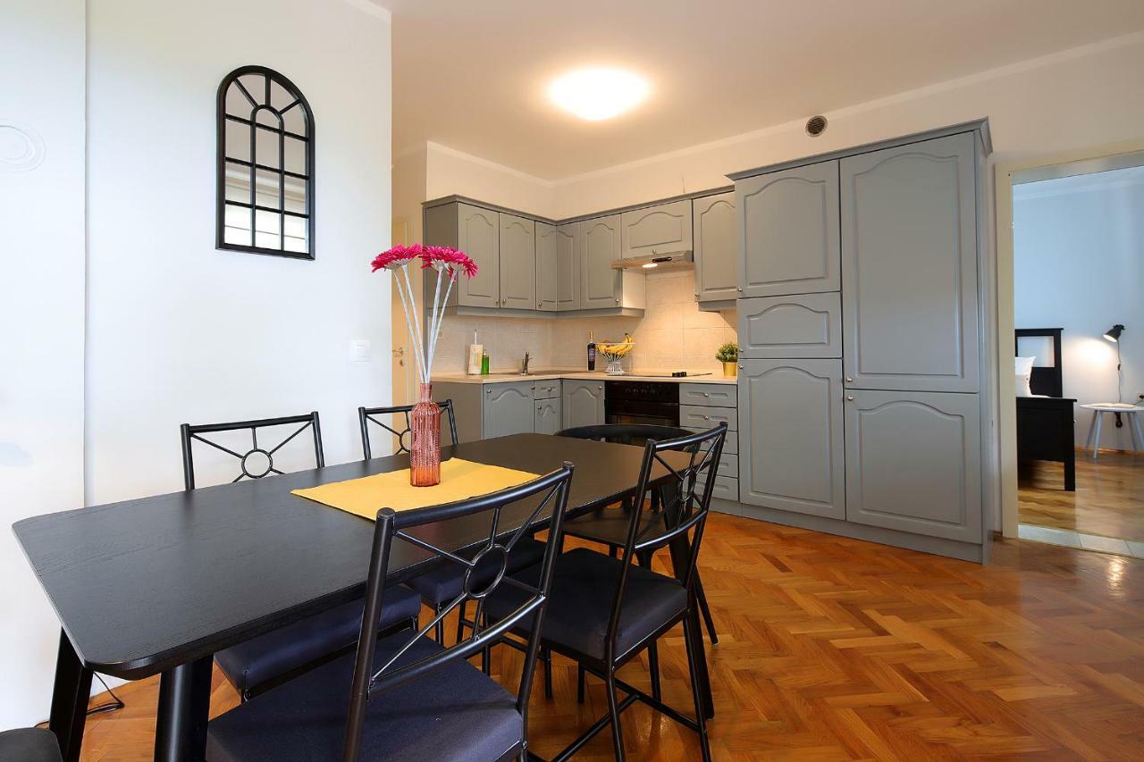 Moro Apartment Malinska Exterior photo